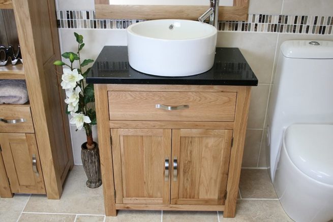 Single Basin Oak Vanity Unit with Black Quartz Top