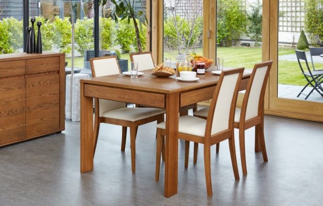 Oak Olten Extendable Dining Table with Hidden Drawer