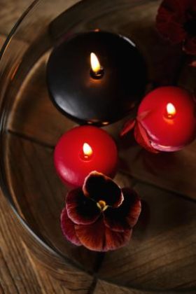 Black & Red Candles