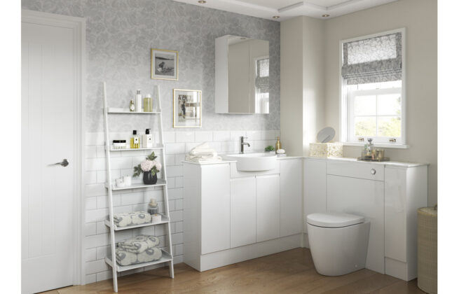 2400mm Plinth – White Gloss